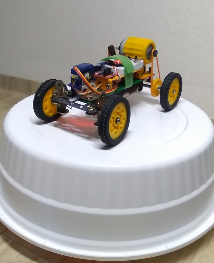 스마트폰으로 제어하는 전시용 턴테이블: 음악과 속도를 내 맘대로